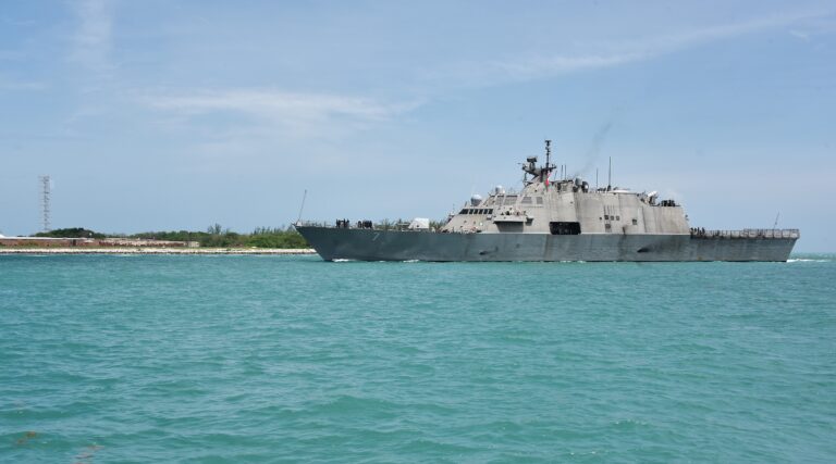 USS Detroit (LCS 7) Decommissioned - Seapower