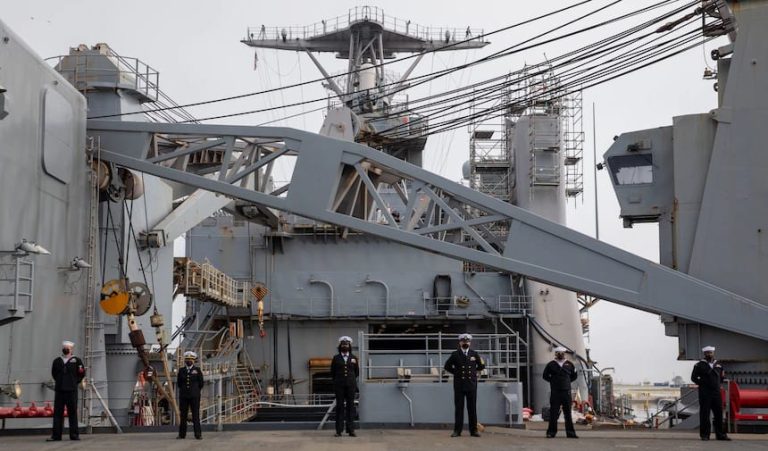 USS Fort McHenry Decommissioning Ceremony Marks 33 Years of Service